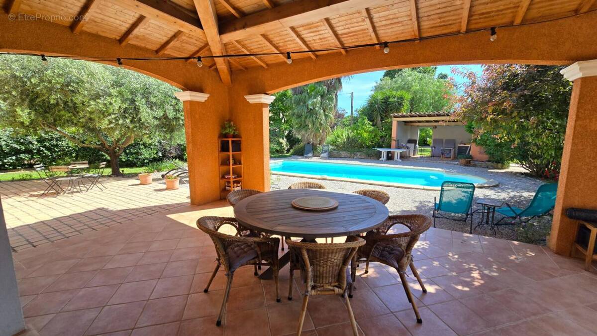 Maison à LA FARLEDE