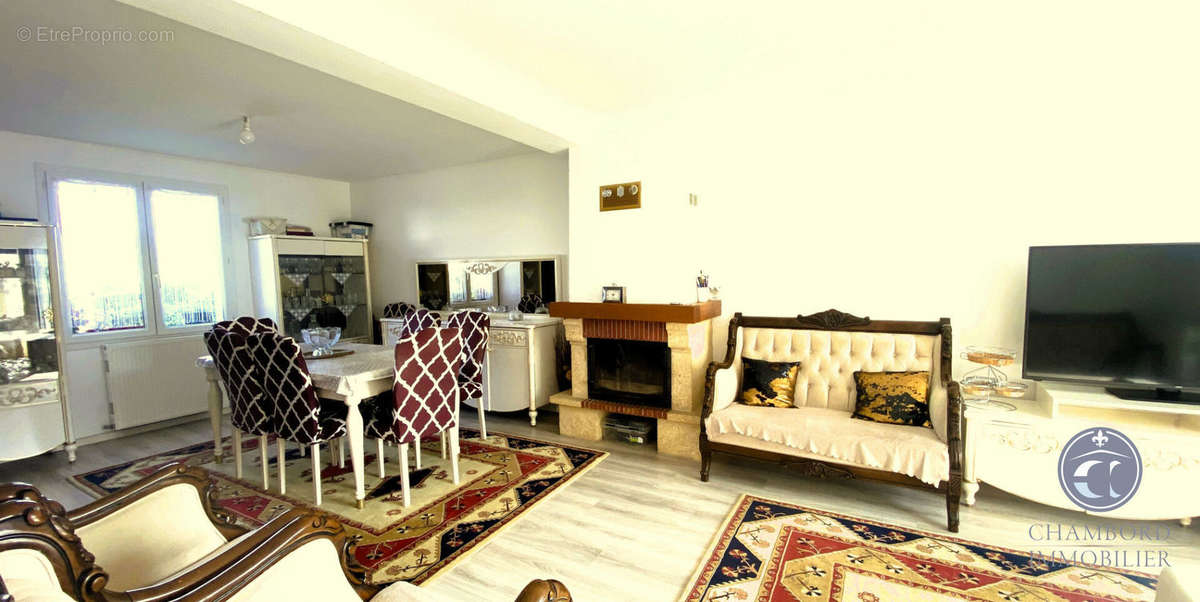 Maison à CONTRES