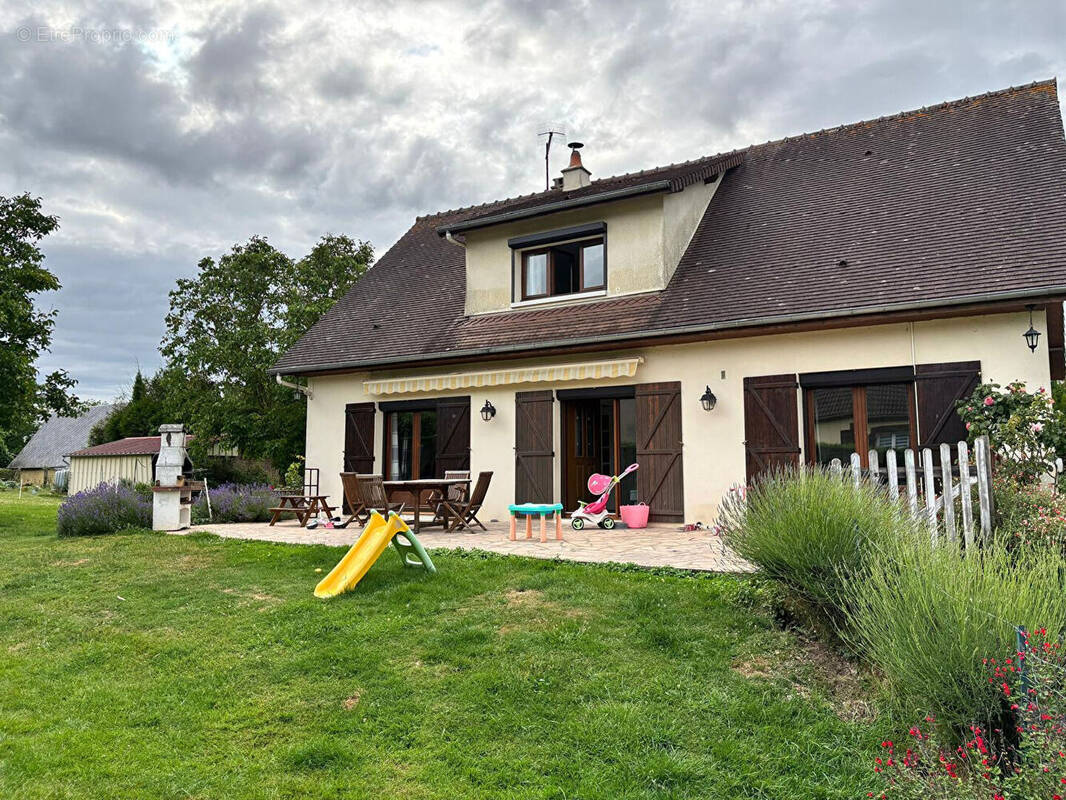 Maison à BRIONNE