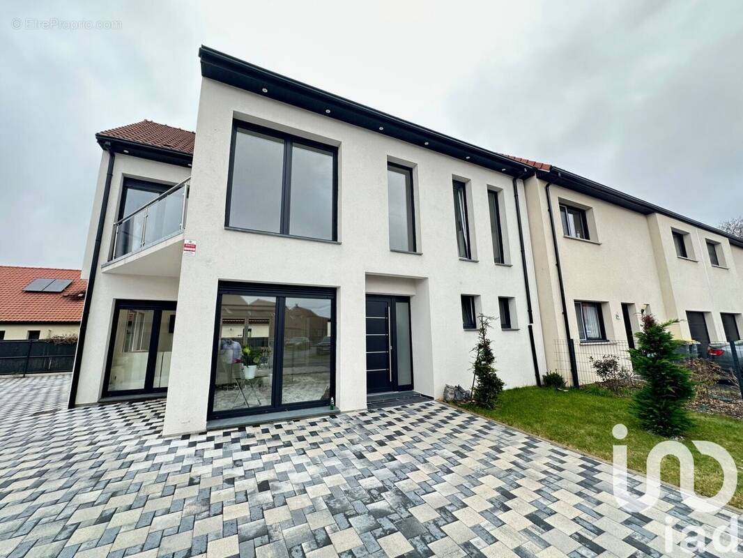 Photo 1 - Maison à CARVIN