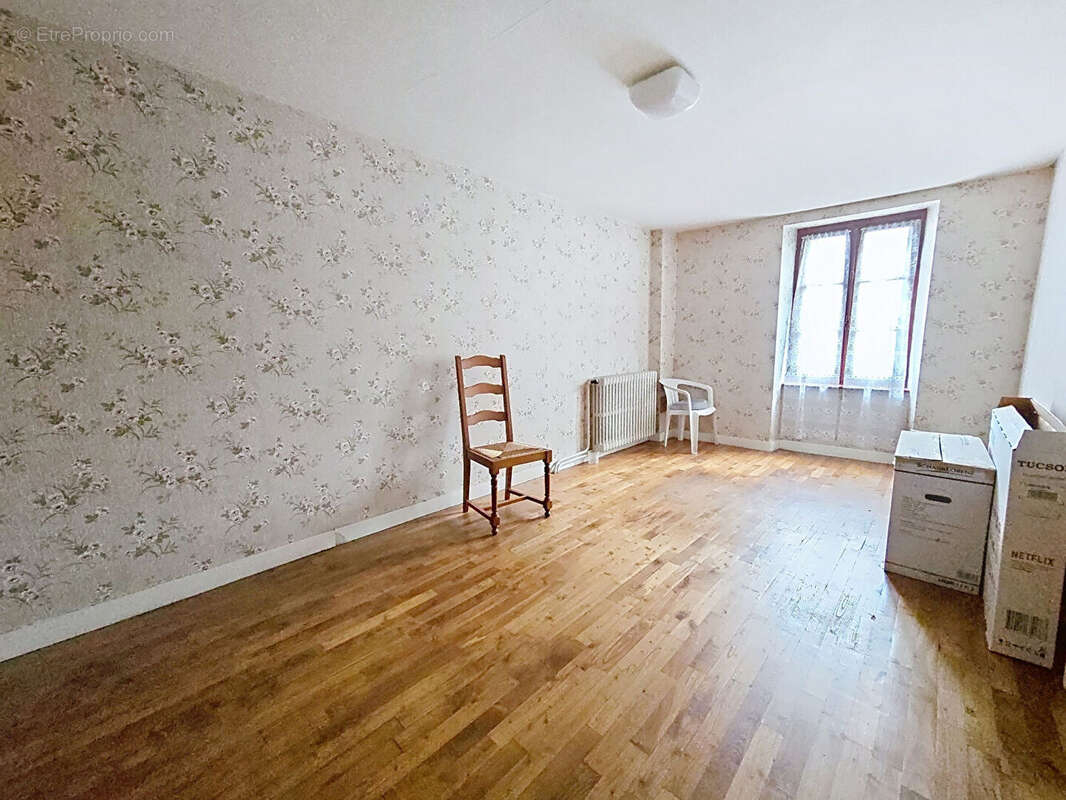 Maison à TAUPONT