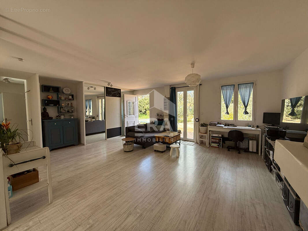 Maison à SAINT-MAXIMIN-LA-SAINTE-BAUME