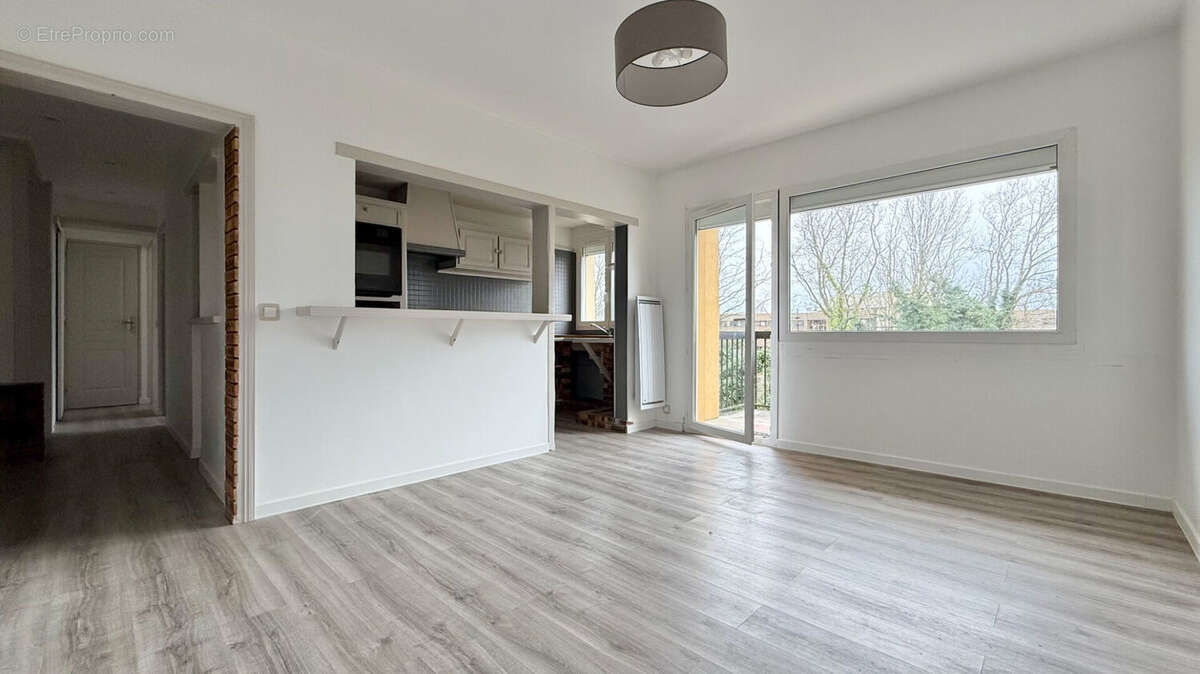 Appartement à CORBEIL-ESSONNES