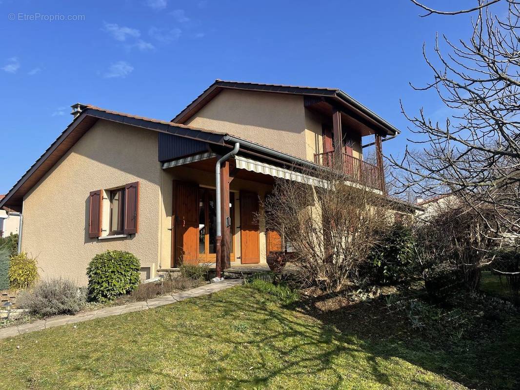 Maison à LA VERPILLIERE
