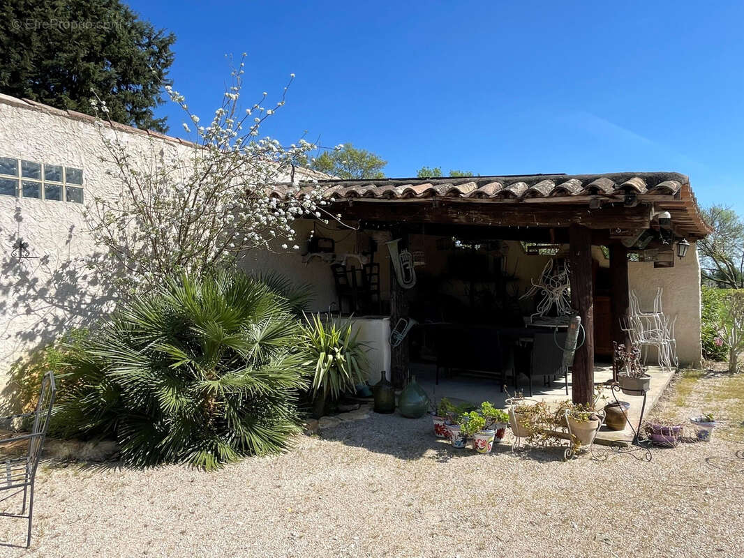 Maison à PIOLENC