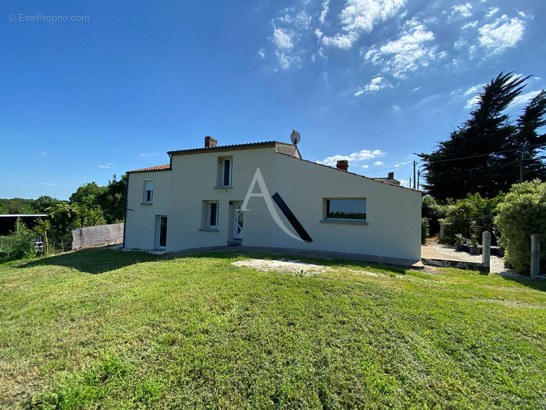 Maison à PAULX