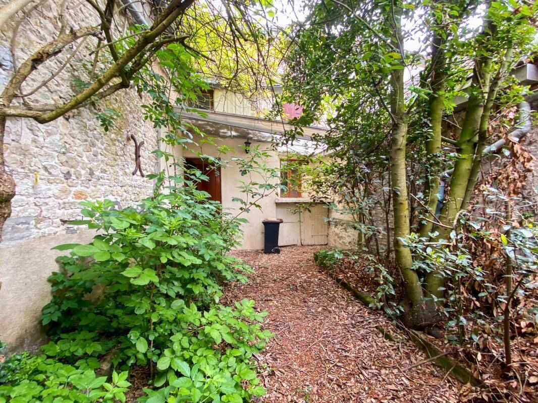 Maison à JANVILLE