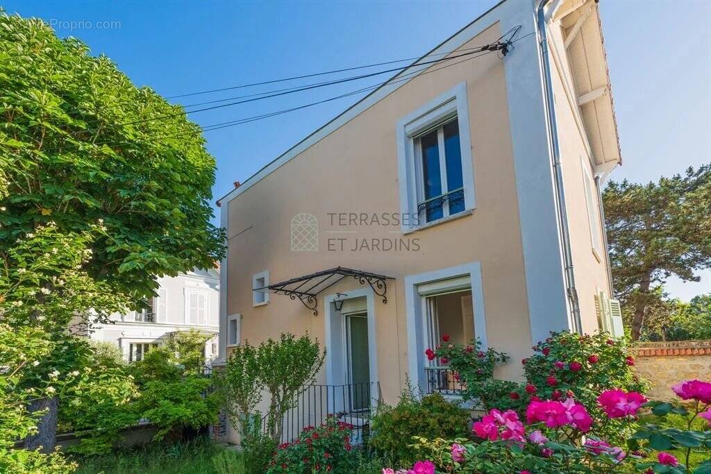 Maison à ASNIERES-SUR-SEINE