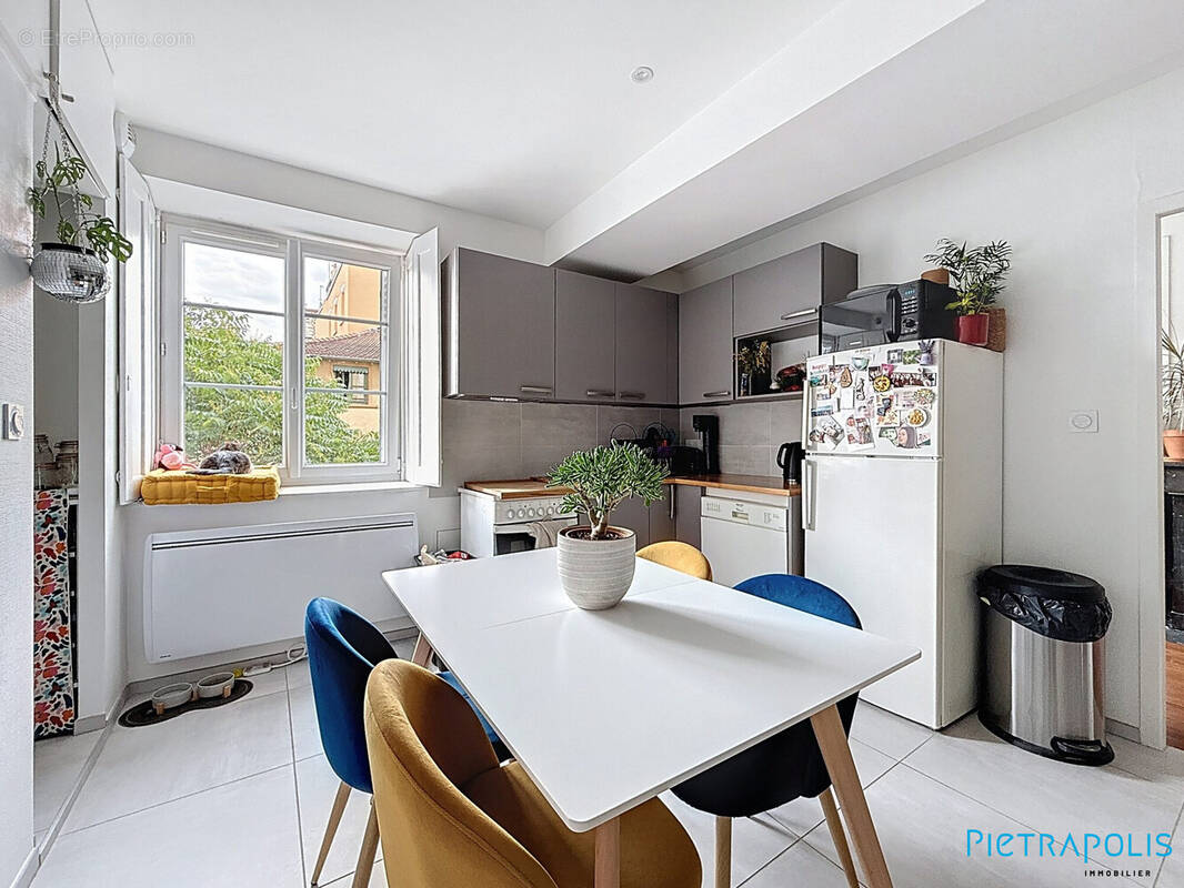 Appartement à LYON-1E