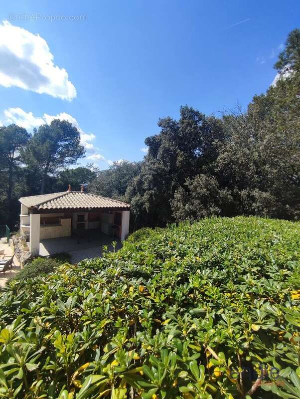 Maison à LORGUES