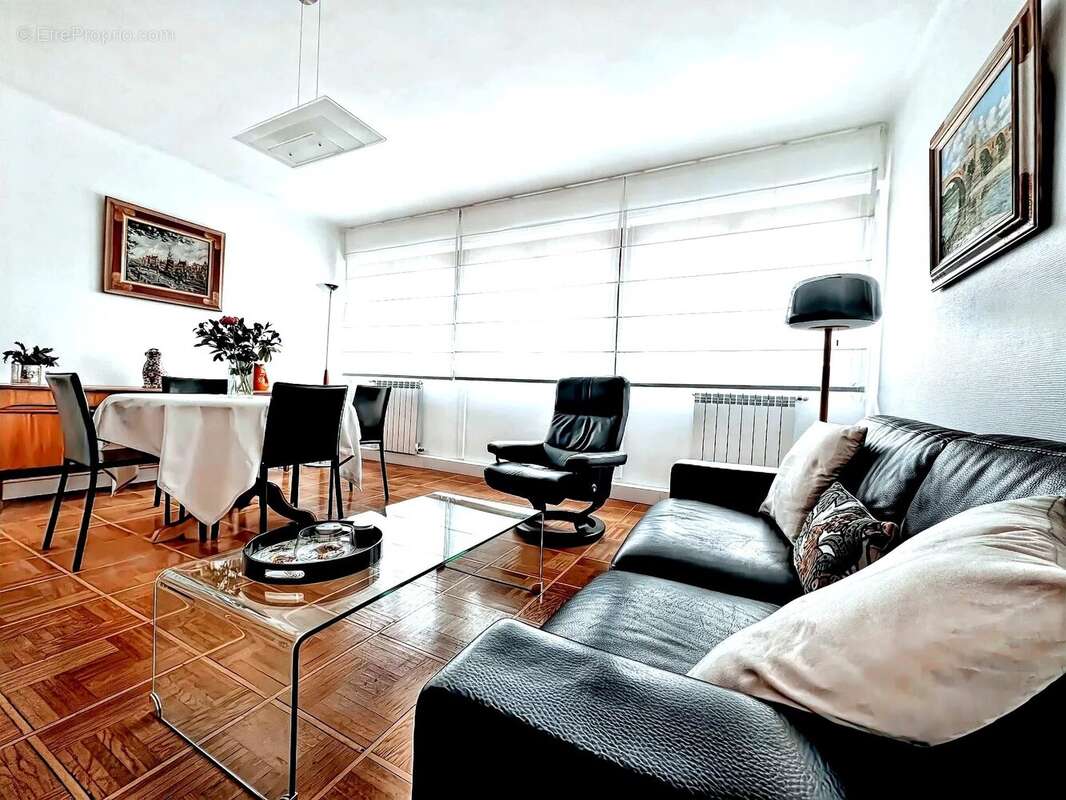 Appartement à MARSEILLE-8E