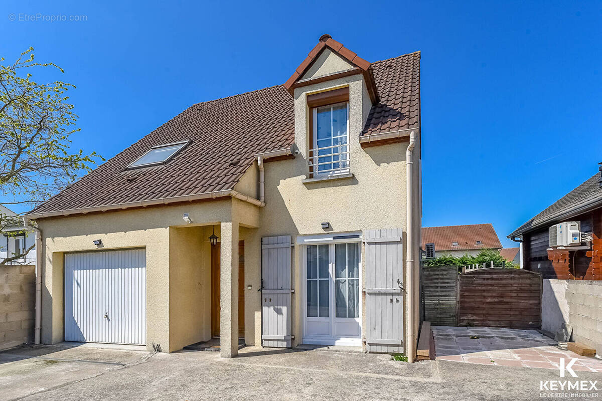 Maison à PIERRELAYE