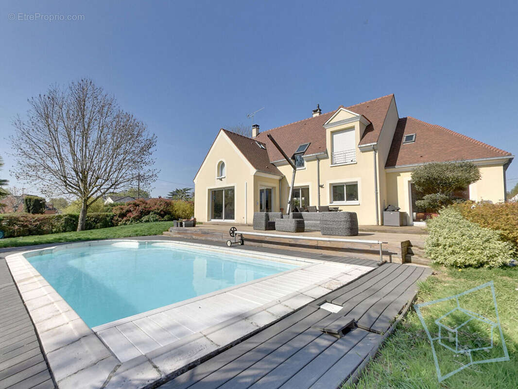 Maison à LIMOURS
