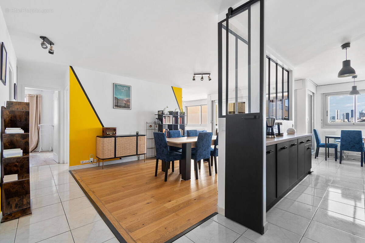 Appartement à SURESNES