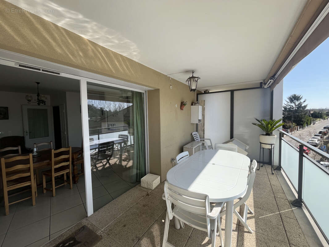Appartement à CHASSIEU