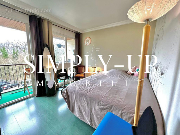 Appartement à LA CELLE-SAINT-CLOUD