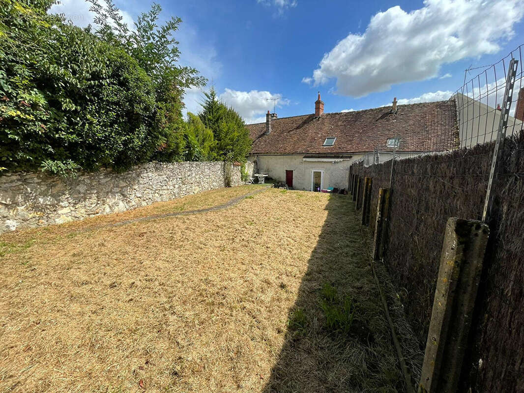 Maison à MALESHERBES