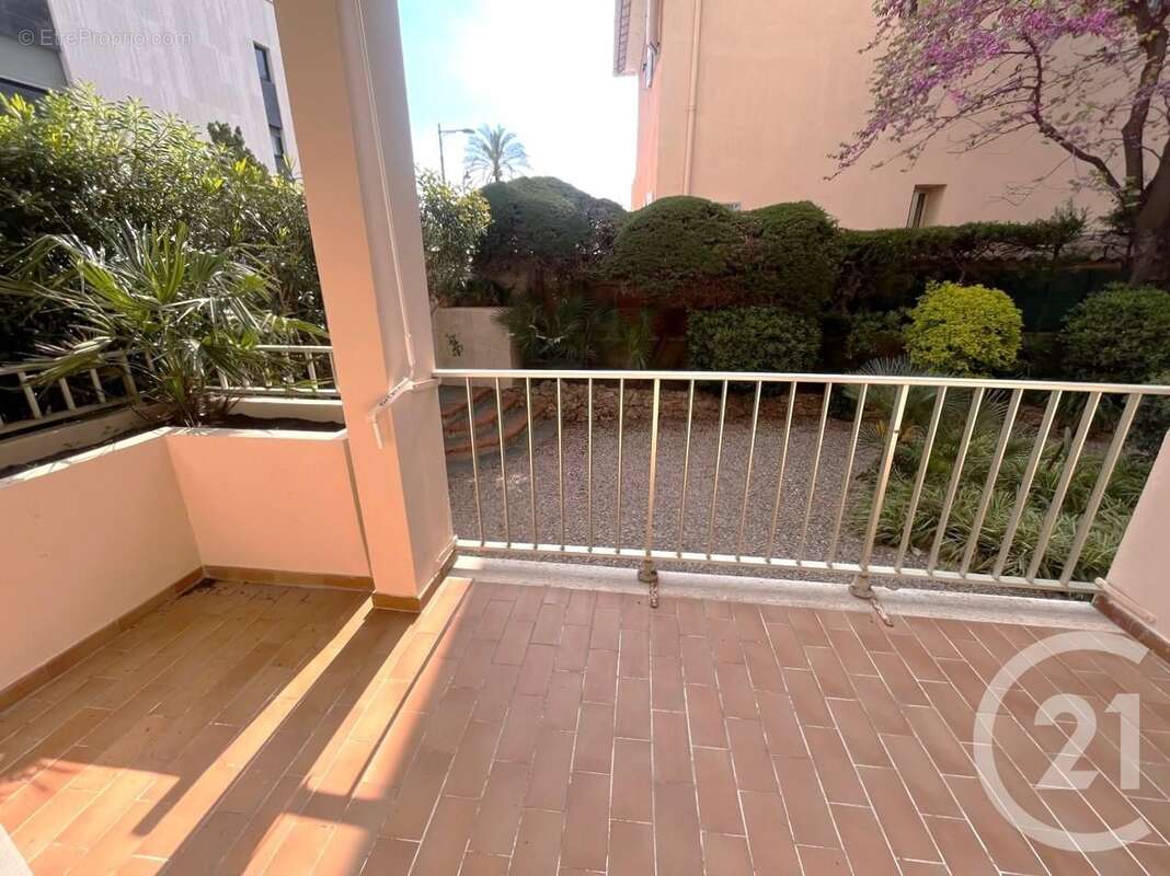 Appartement à ROQUEBRUNE-CAP-MARTIN