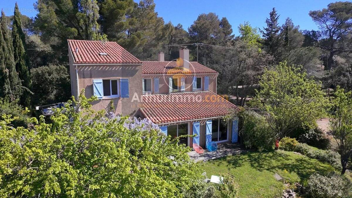 Maison à POURRIERES