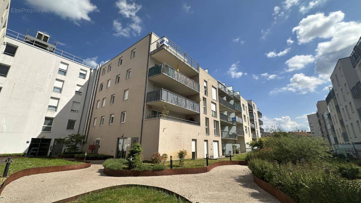 Appartement à JARVILLE-LA-MALGRANGE