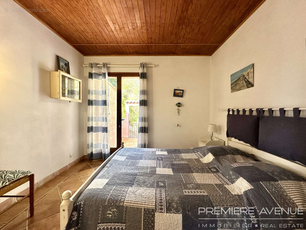 Maison à LA GARDE-FREINET
