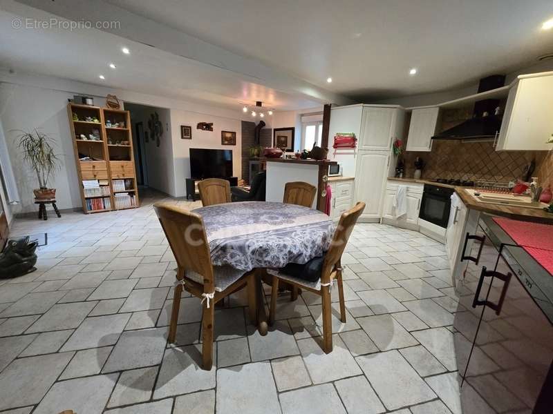 Maison à BALLAINVILLIERS