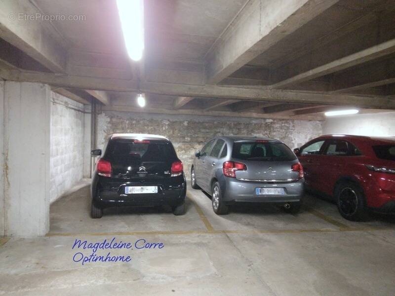 Parking à PARIS-14E