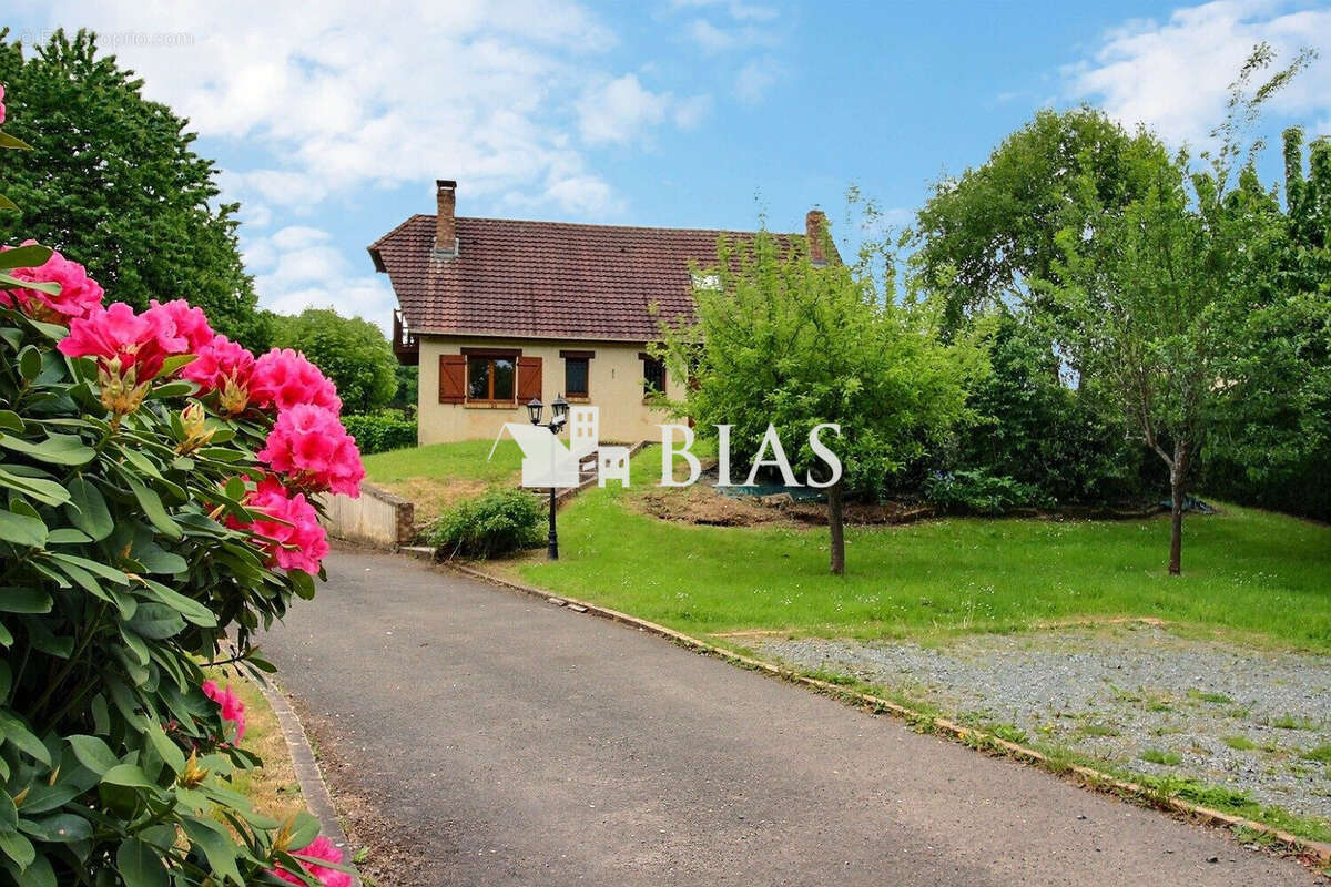 Maison à BUCHY