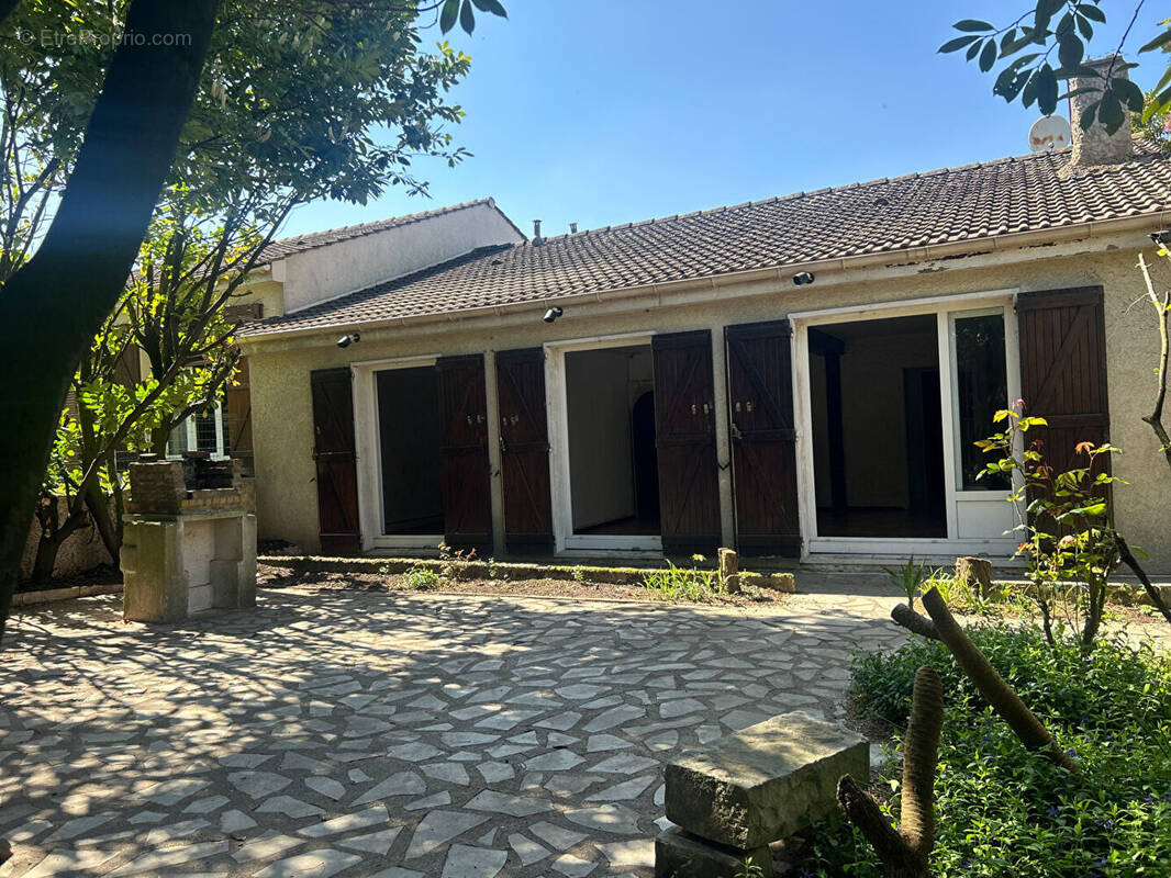 Maison à MAGNANVILLE