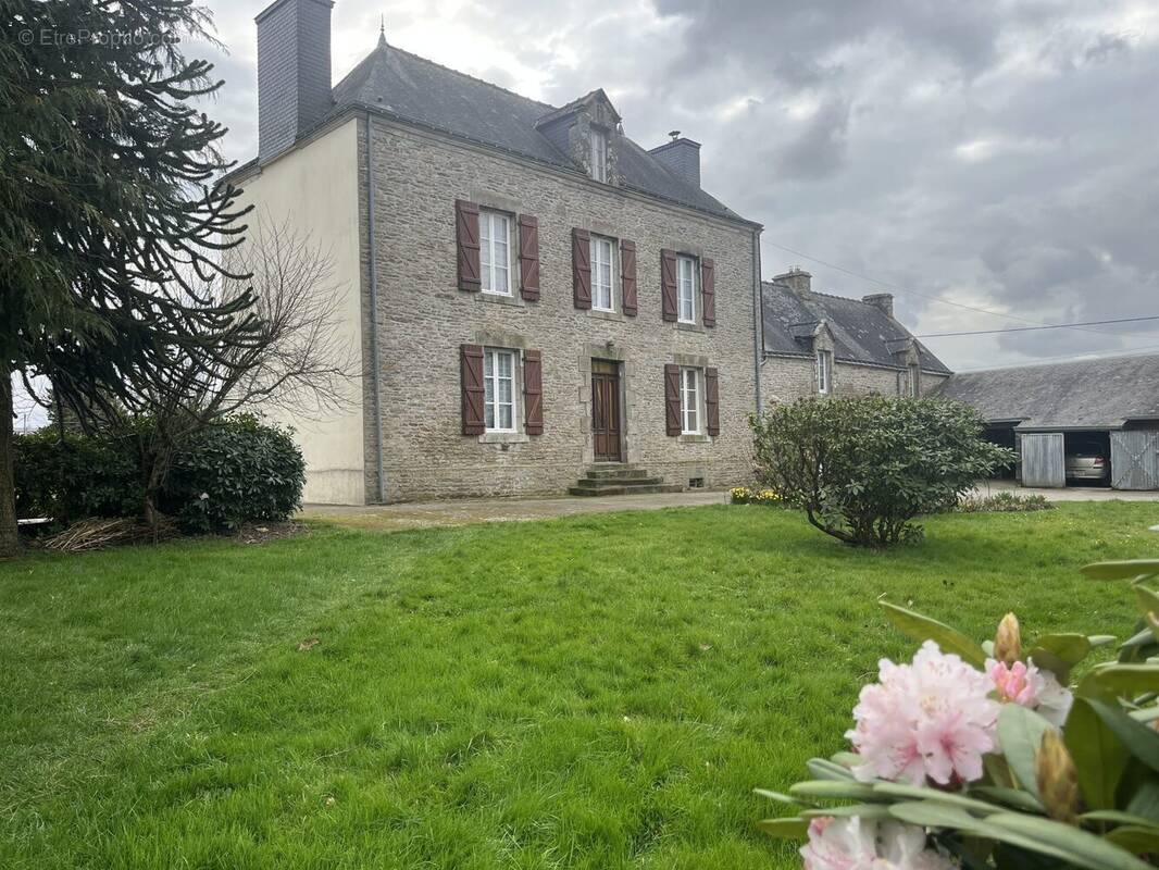 Maison à CRUGUEL