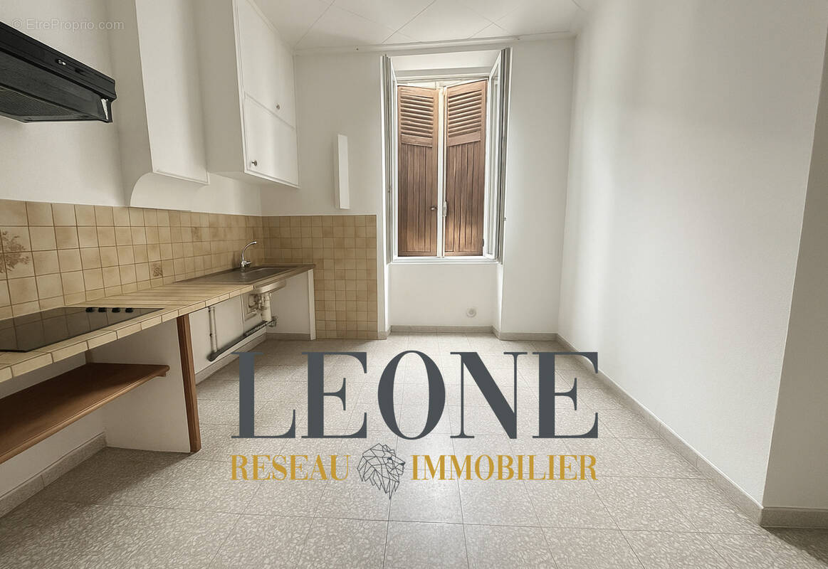 Appartement à PIERRE-BENITE