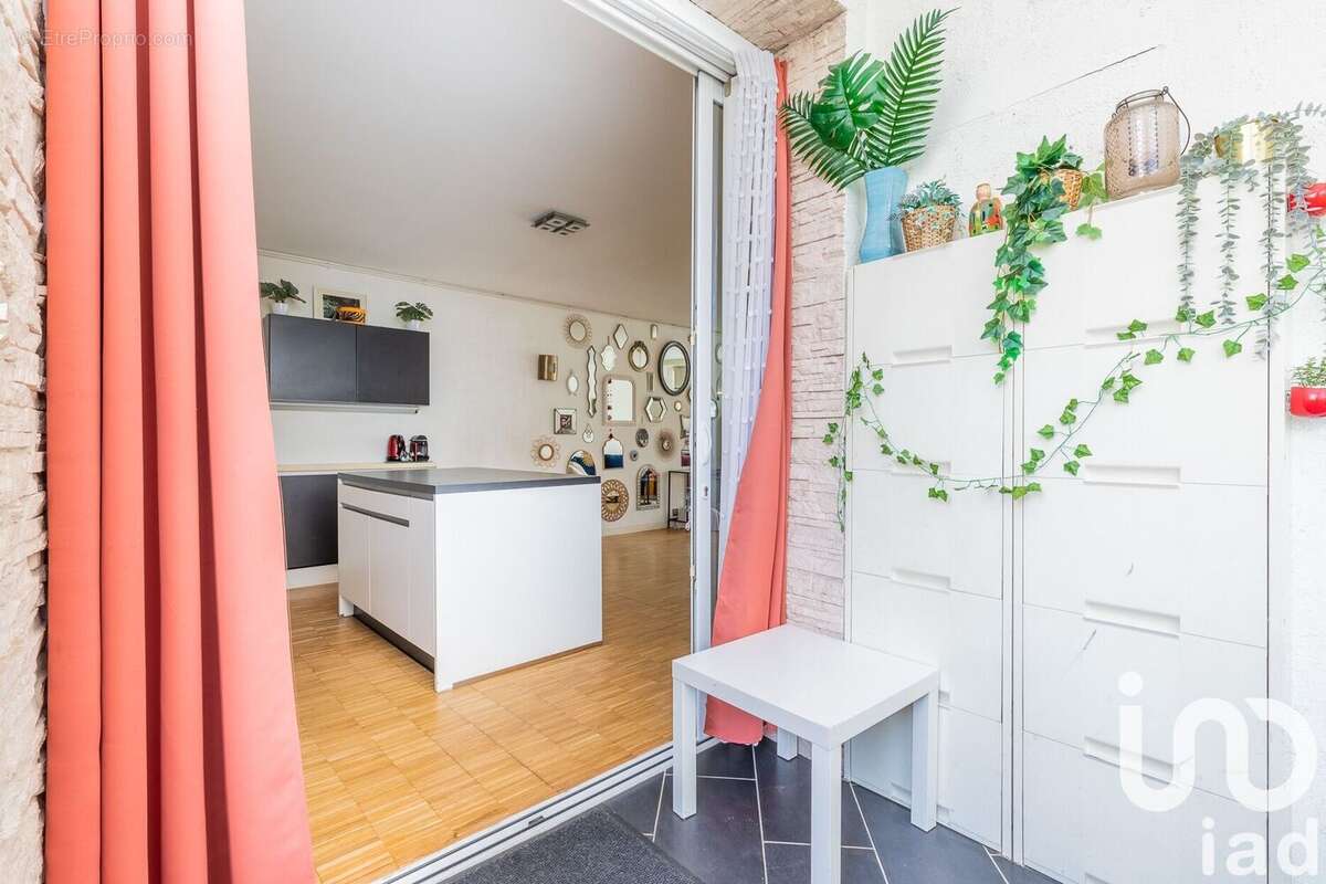 Photo 2 - Appartement à VIRY-CHATILLON