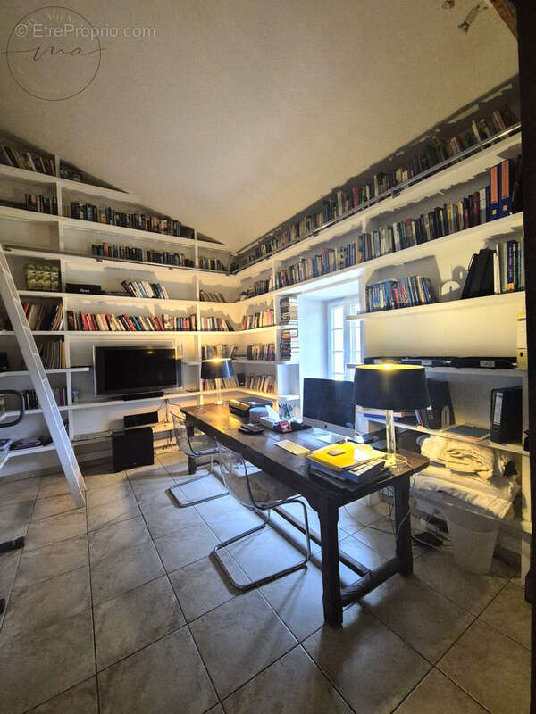 Maison à CABREROLLES
