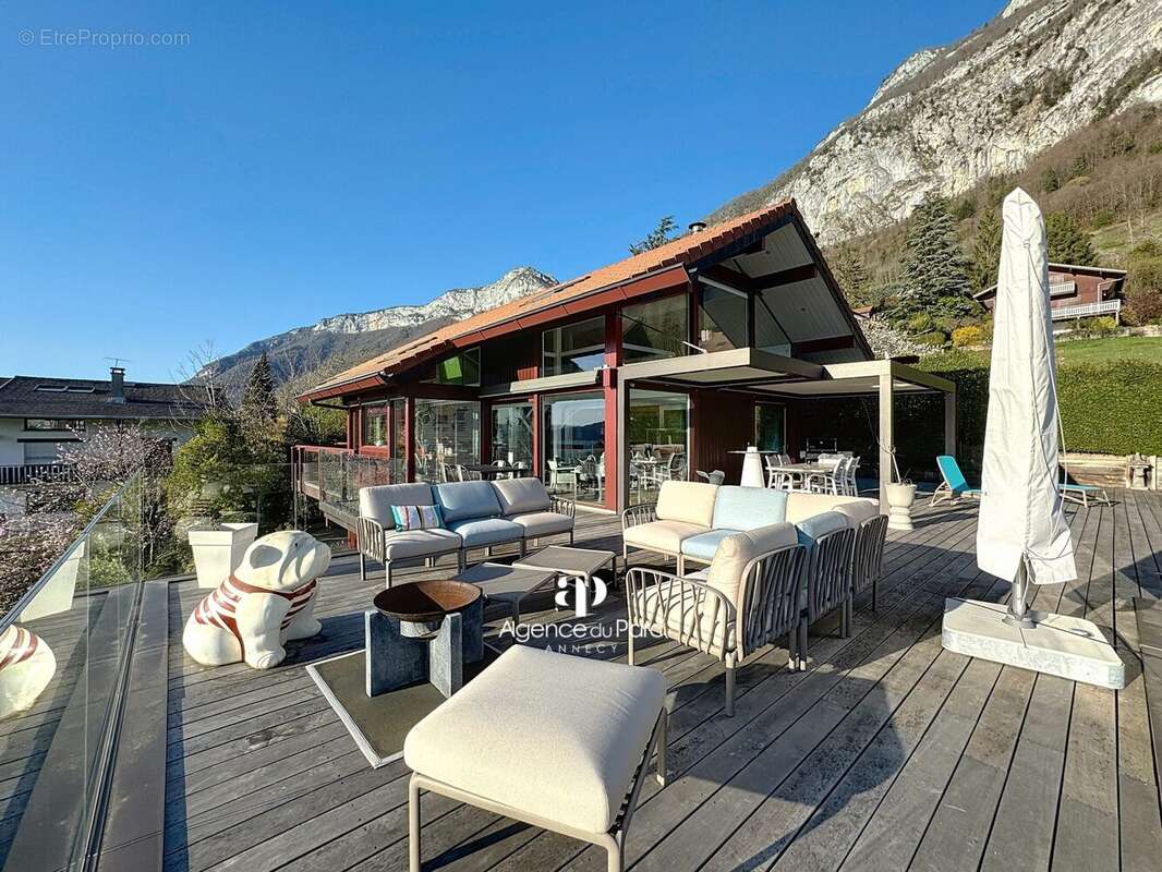 Maison à VEYRIER-DU-LAC