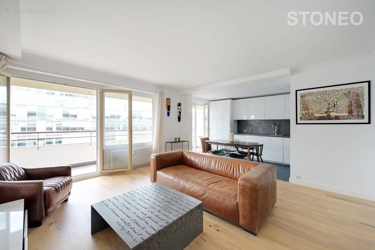 Appartement à PARIS-14E
