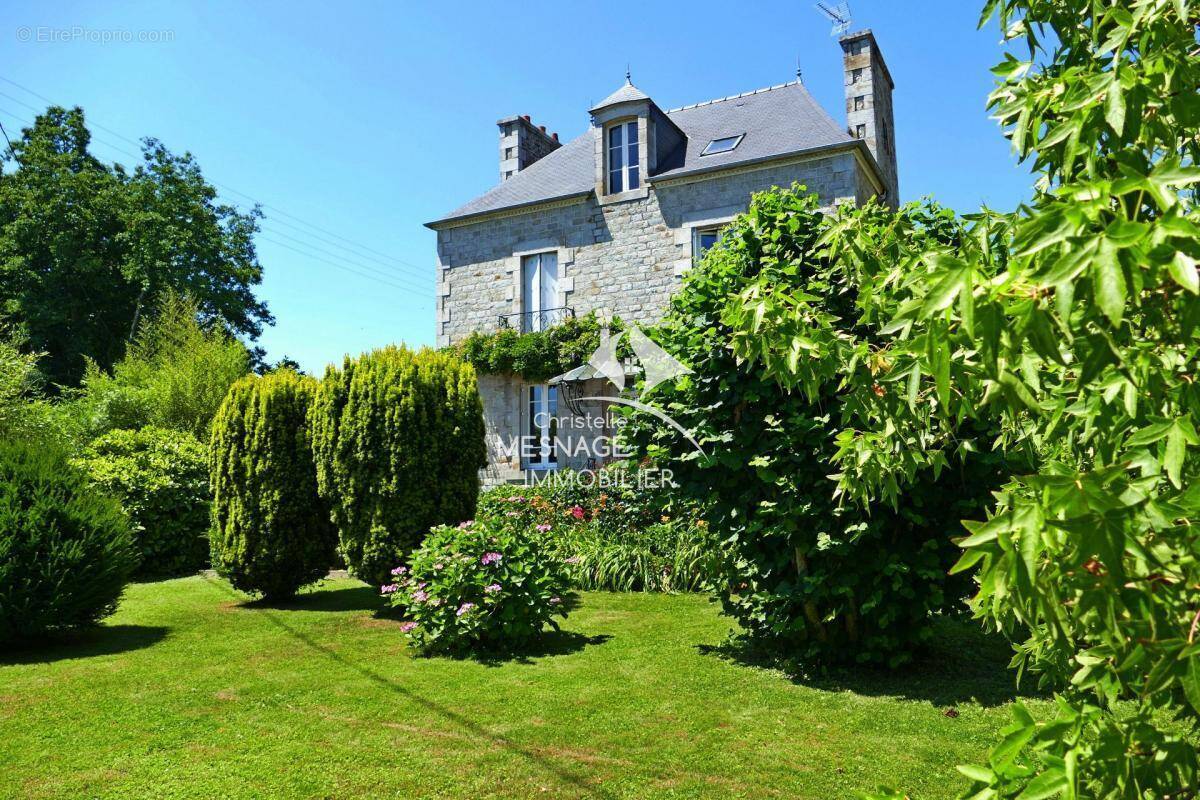 Maison à PLOUER-SUR-RANCE