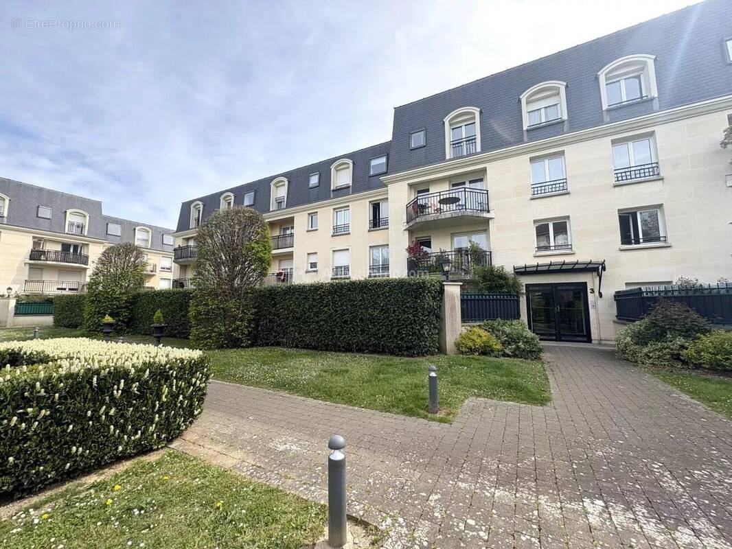 Appartement à MAGNY-LE-HONGRE
