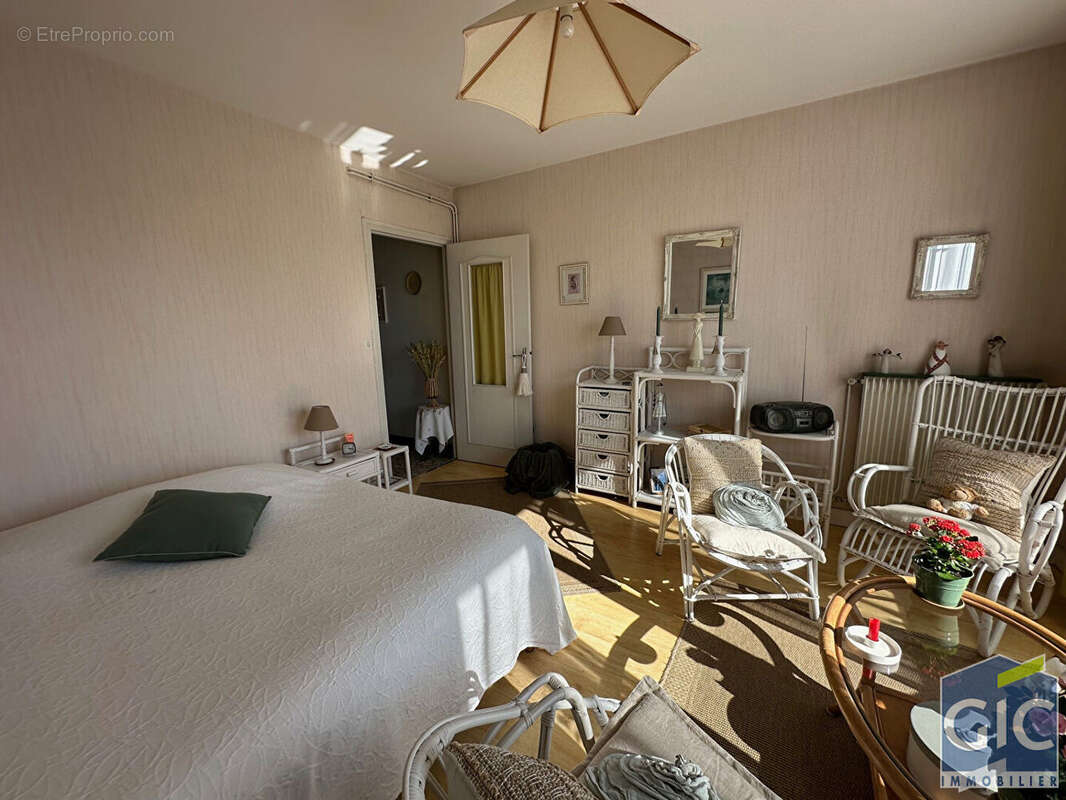 Appartement à MONDEVILLE