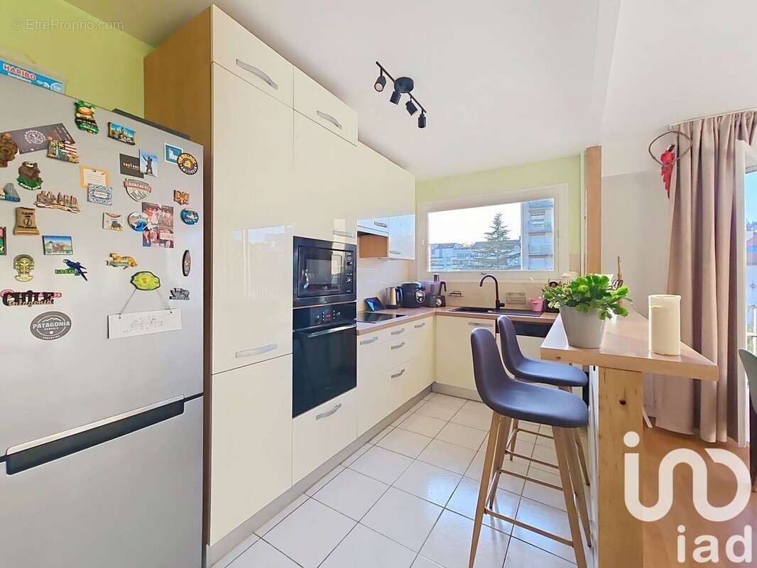 Photo 3 - Appartement à SURESNES