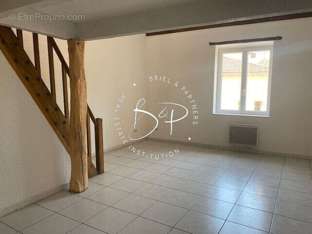 Appartement à LORGUES