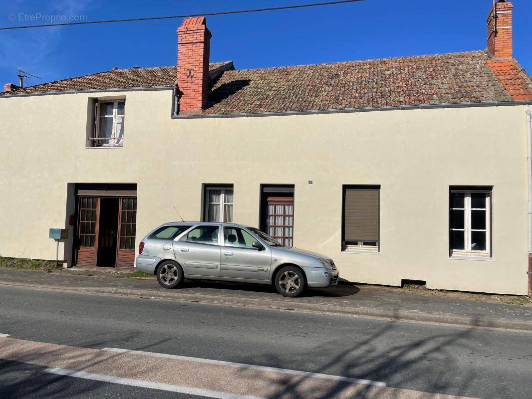 Maison à CHAMPILLET