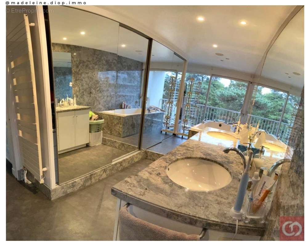 salle de bain  - Appartement à NOGENT-SUR-MARNE
