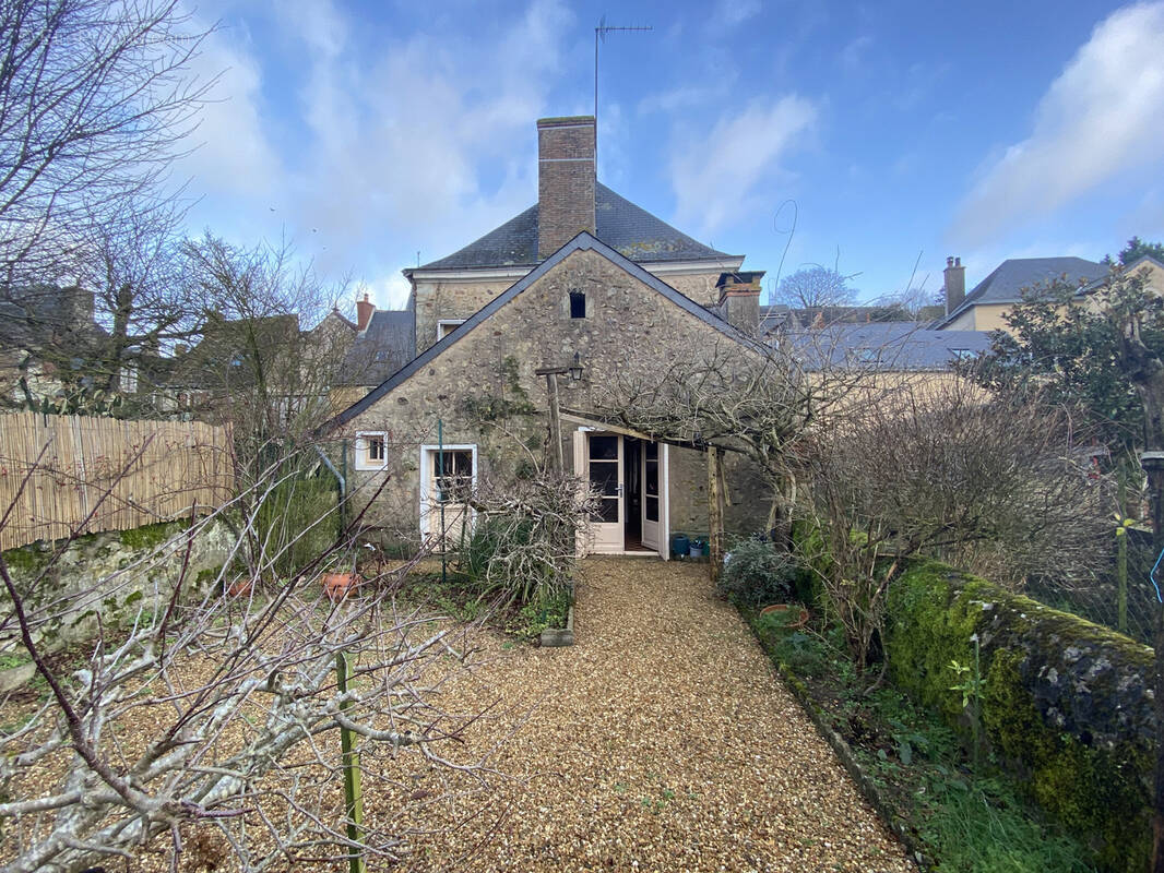 Maison à AVOISE