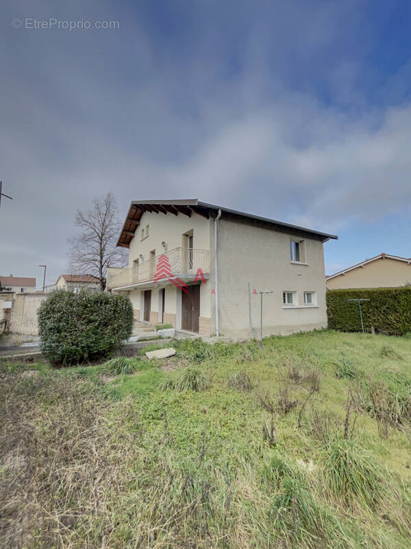 Maison à SAINT-LAURENT-DE-MURE