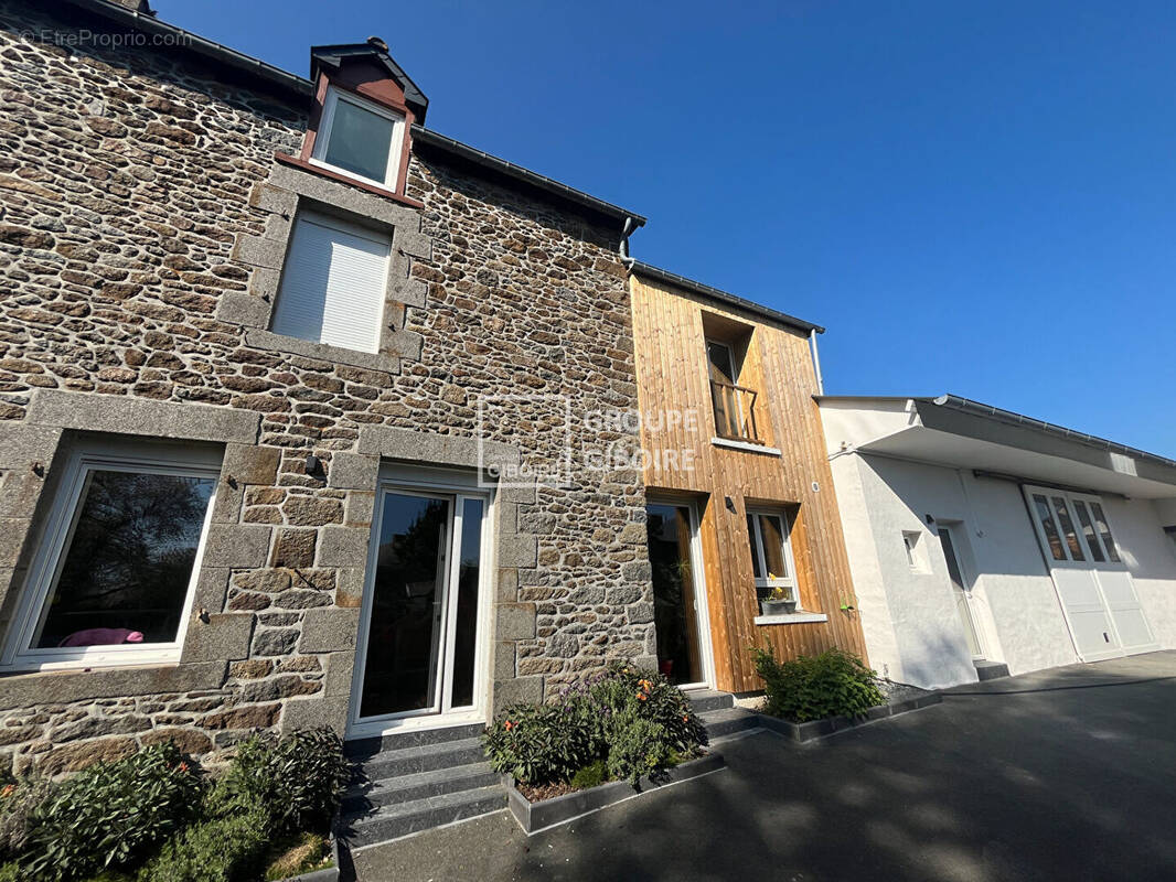 Maison à MINIAC-MORVAN