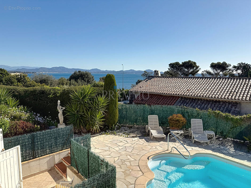 Maison à LES ISSAMBRES