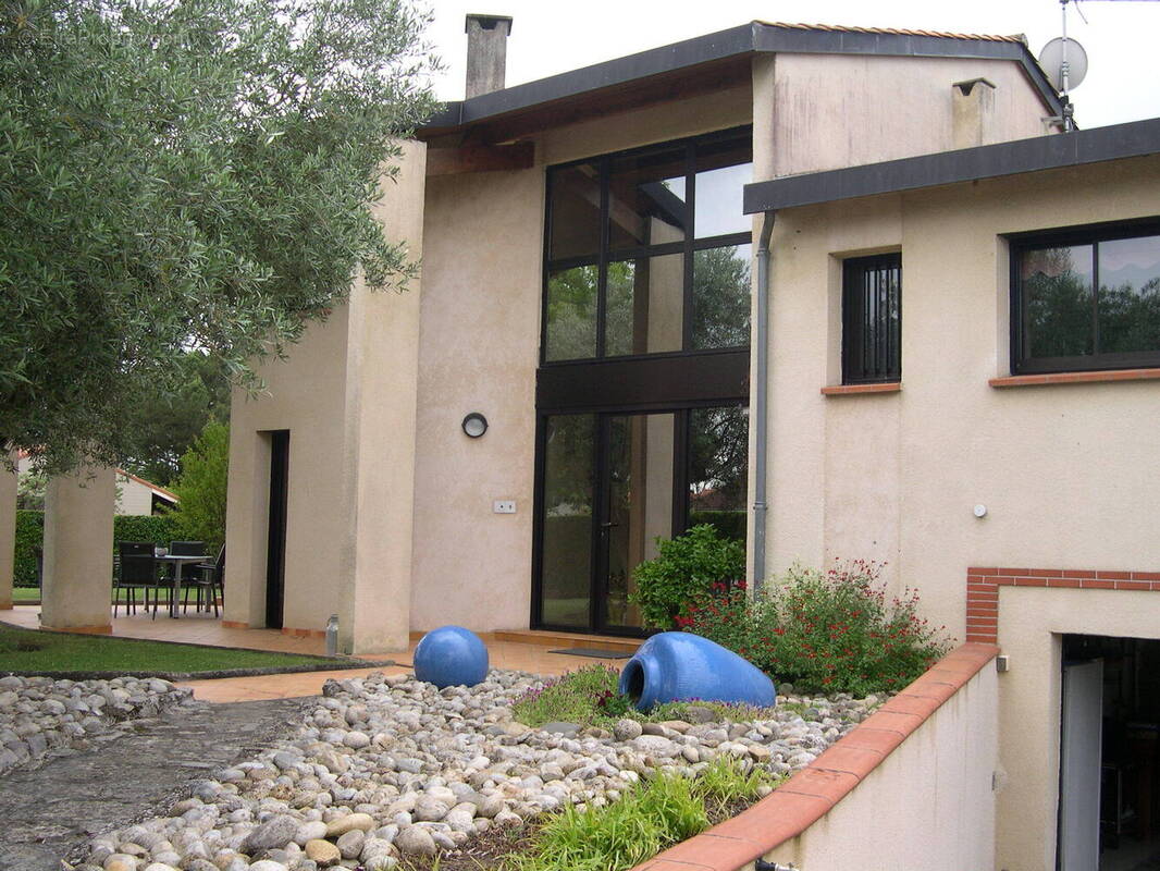Maison à ROQUETTES