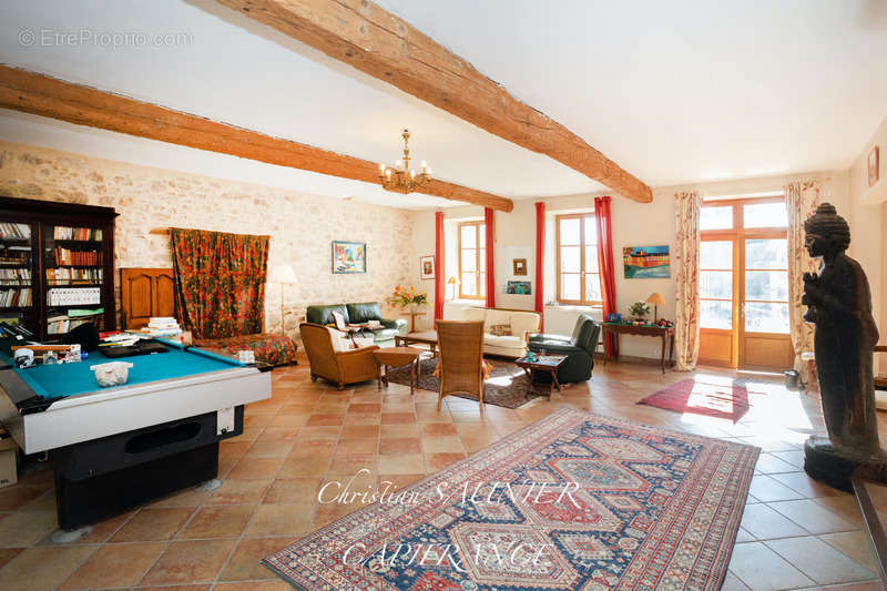 Maison à LA POMAREDE