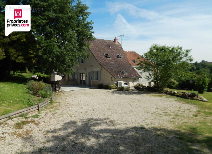 Maison à CORMERY