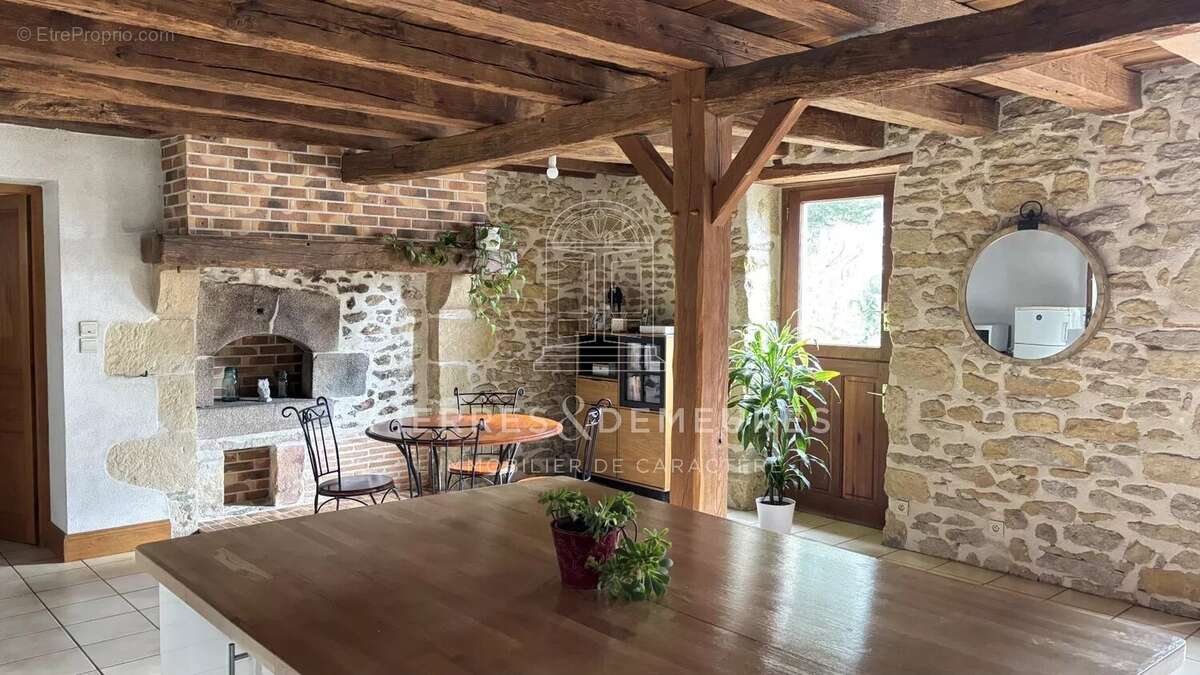 Maison à LA CHATRE